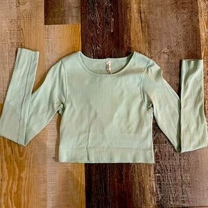 Ebb to Street long sleeve, size 4